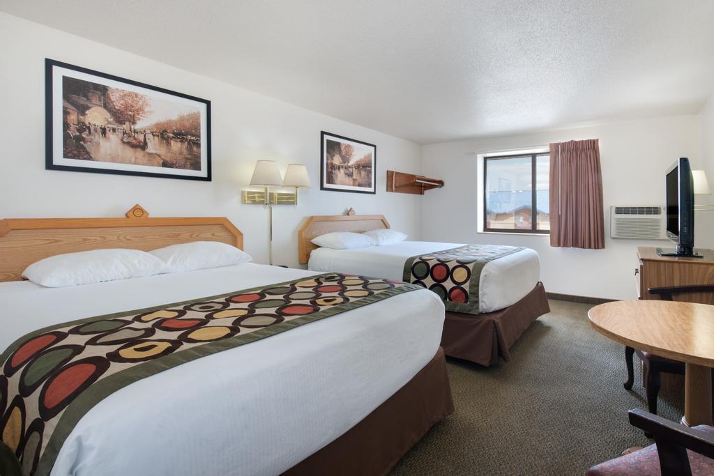 Serena Inn & Suites Of Rapid City Exterior foto