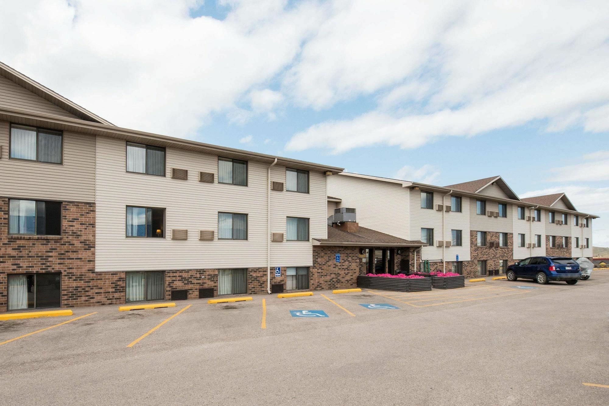 Serena Inn & Suites Of Rapid City Exterior foto