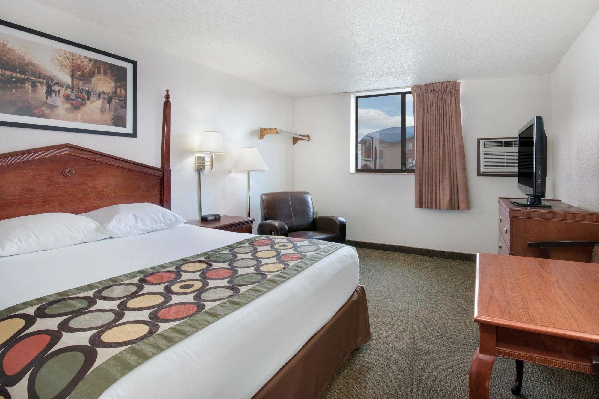 Serena Inn & Suites Of Rapid City Exterior foto