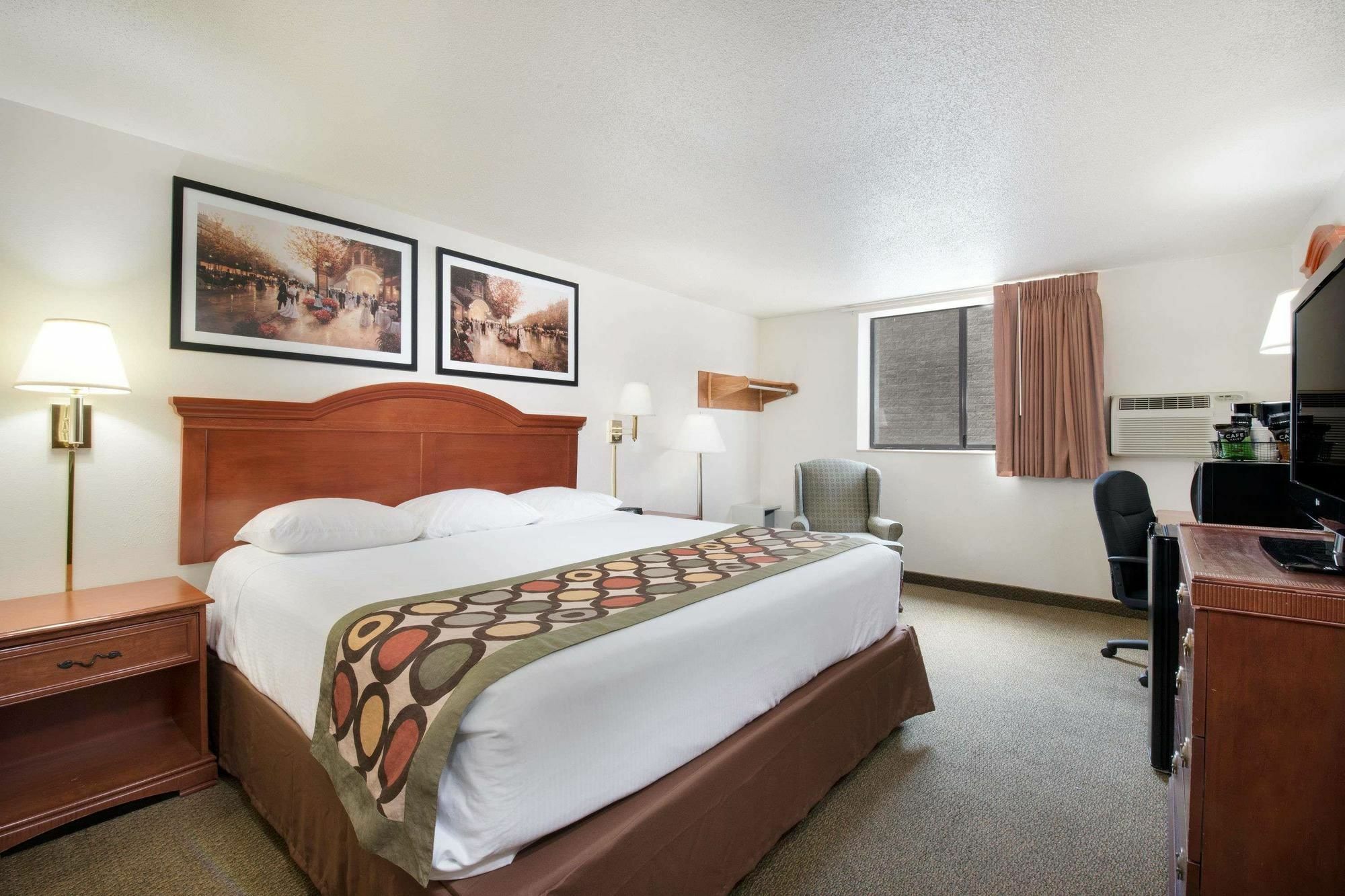 Serena Inn & Suites Of Rapid City Exterior foto